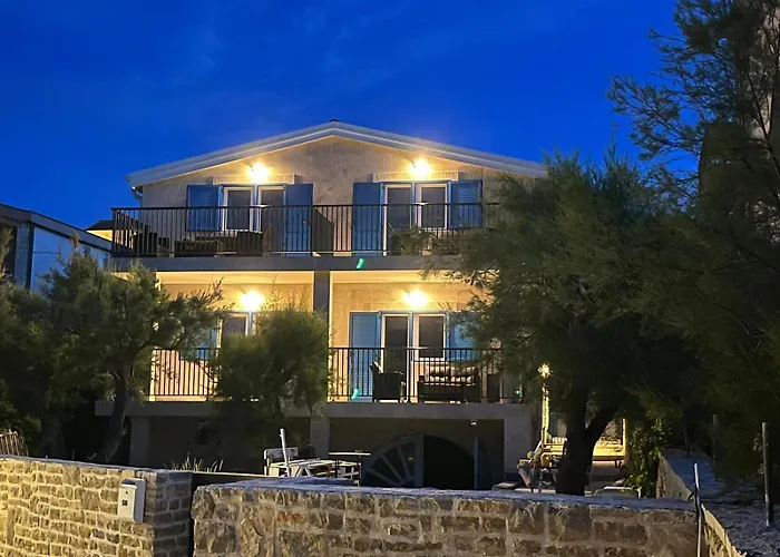 Razanac Apartments
